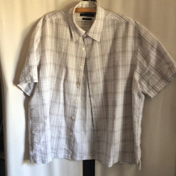 Men’s short sleeve button up - Picture 1 of 4